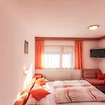 شقة Garni Regina-2 By Interhome