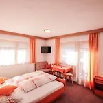 Garni Regina-2 By Interhome شقة *