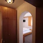 Apartamento Garni Regina-2 By Interhome